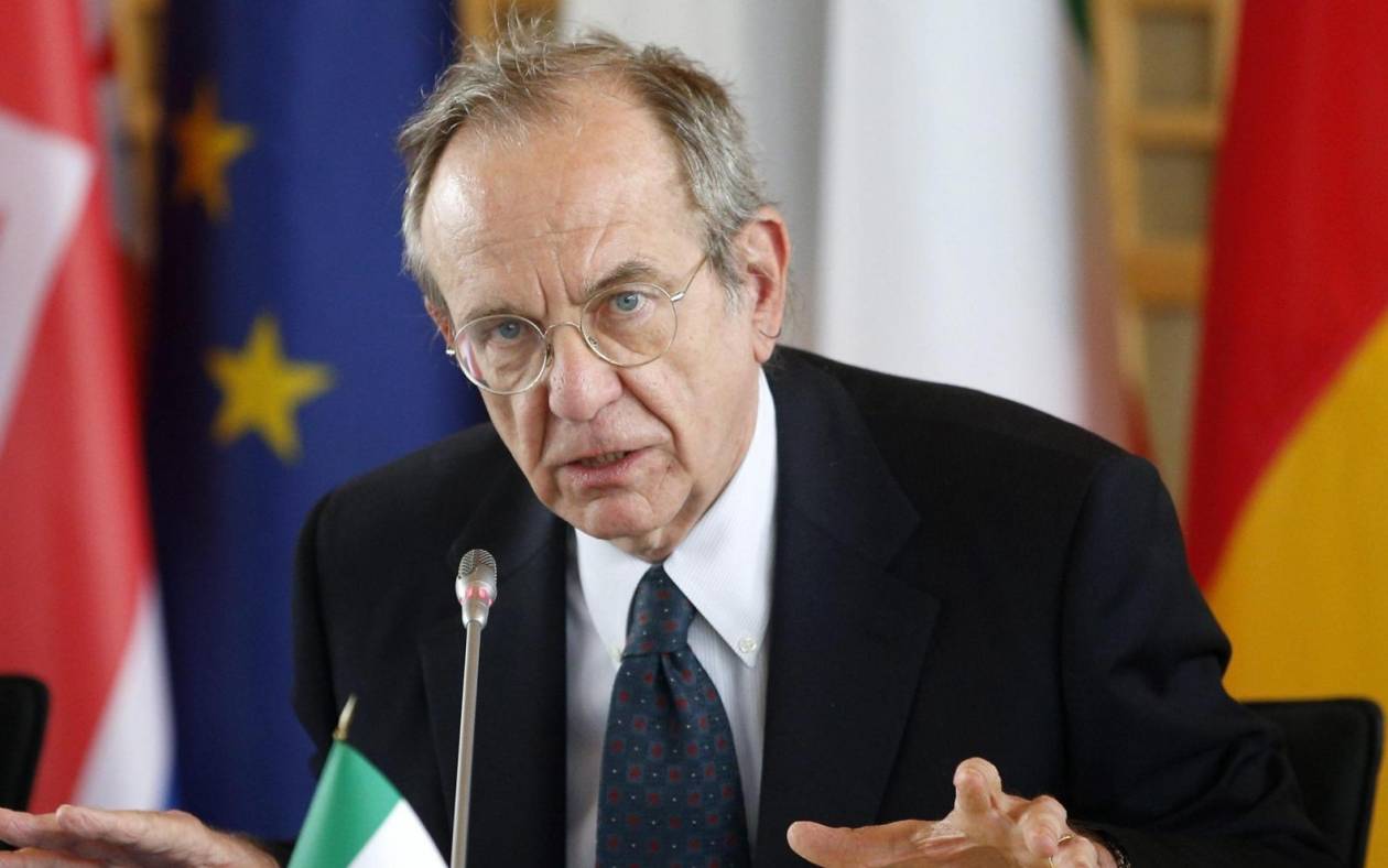 Ιταλός ΥΠΟΙΚ: «Το ιταλικό χρέος δεν προκαλεί πρόβλημα, άτοπες οι δηλώσεις Βαρουφάκη»