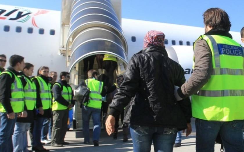 Άλλοι 1.786 αλλοδαποί επέστρεψαν στις χώρες τους