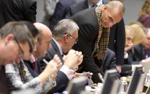 Βαρουφάκης: Διαψεύδει τους FT για συμφωνία σε κοινή δήλωση του Eurogroup