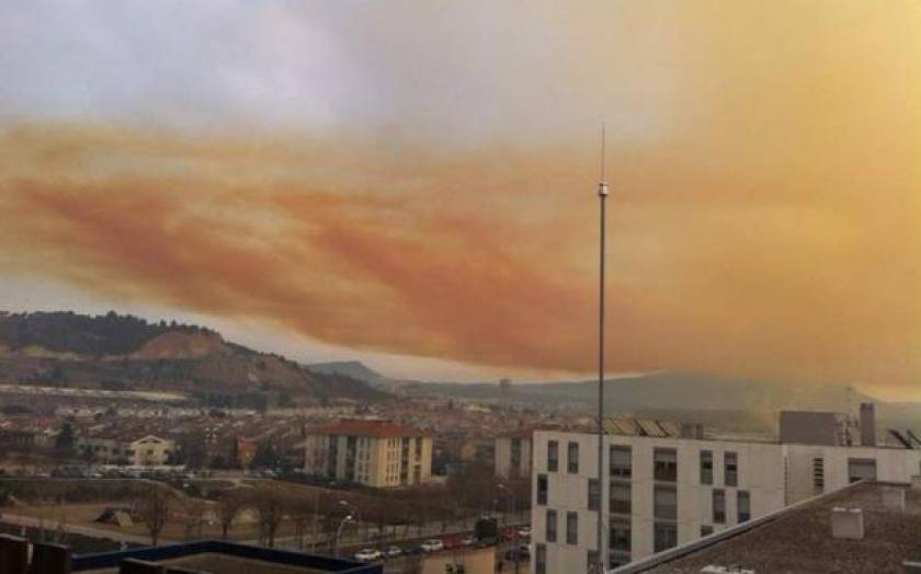 Ισπανία: Συναγερμός σε δύο πόλεις για το τοξικό σύννεφο