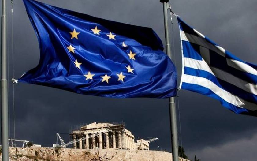 Reuters: Η μη αποπληρωμή ελληνικών ομολόγων θα πυροδοτούσε πιστωτικό γεγονός