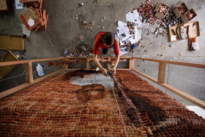 Ένα απίστευτο έργο τέχνης με 20.000 σακουλάκια τσαγιού (photos)