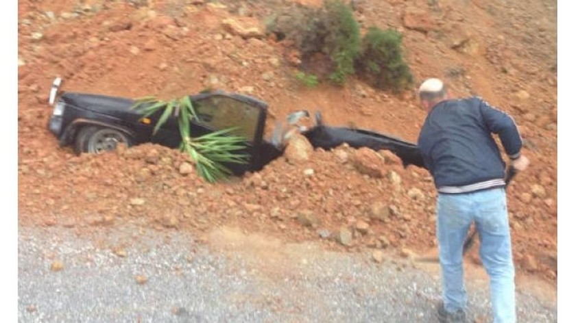 Αυτοκίνητο καταπλακώθηκε από βουνό στην Κρήτη 