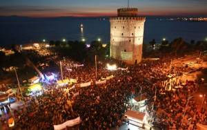 Θεσσαλονίκη: Η αφιέρωση στον Γιάνη Βαρουφάκη! (video)