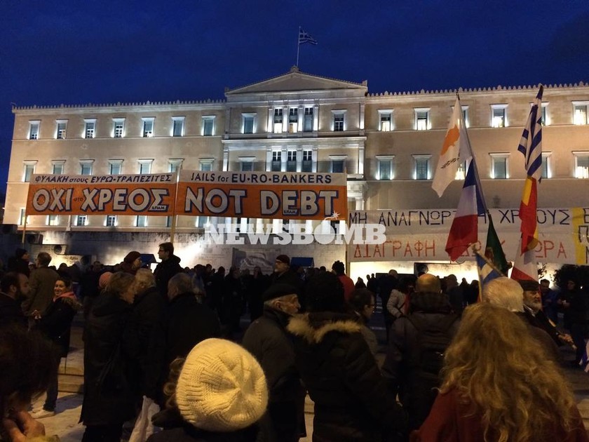 Συλλαλητήρια υπέρ της ελληνικής κυβέρνησης κατά τη διάρκεια του Eurogroup (photos)
