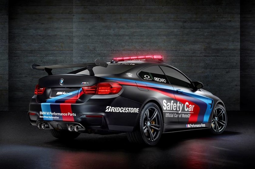 Η M4 Coupe θα ηγηθεί του στόλου των Αυτοκινήτων Ασφαλείας (Safety Car) και τη φετινή σεζόν του 2015 MotoGP