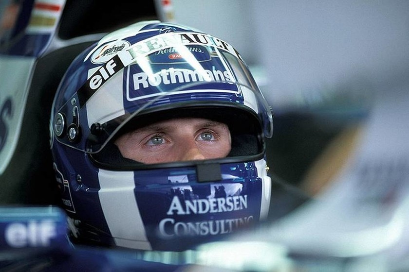 David Coulthard Μπορεί να μην πήρε τίτλο στην F1 είχε όμως ένα από τα πιο αναγνωρίσιμα κράνη. Ο Σκωτσέζος κράτησε το σχέδιο του σταυρού του Αγίου Γεωργίου ως το τέλος της καριέρας του
