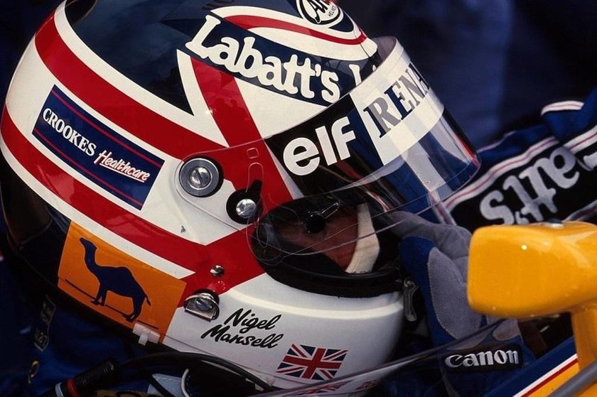 Nigel Mansell Τα χρώματα της Βρετανικής σημαίας ήταν το σχέδιο στο κράνος ως το τέλος της καριέρας του, σε όποιο πρωτάθλημα (F1, CART, BTCC) και αν αγωνιζόταν