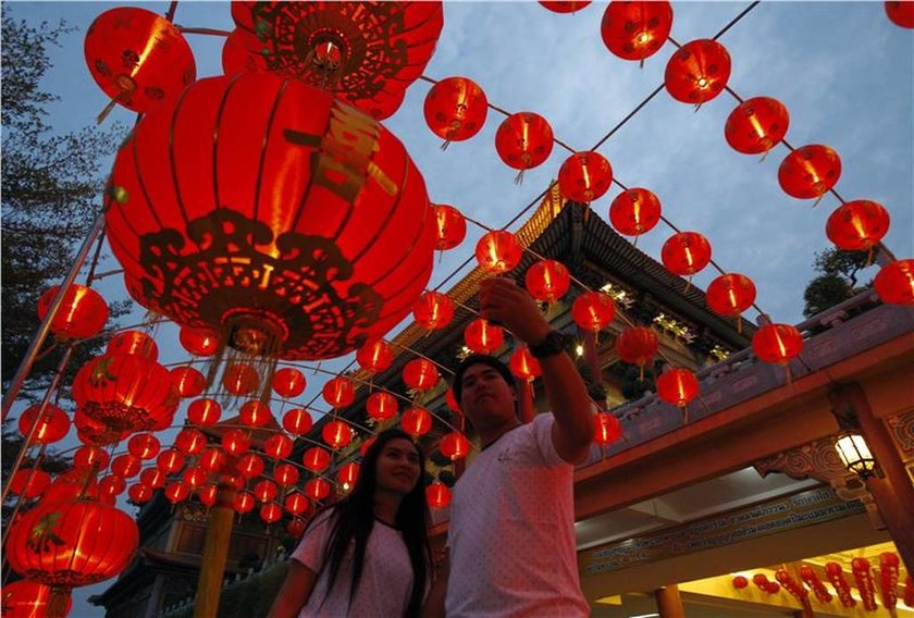 Εντυπωσιακοί εορτασμοί για την Κινέζικη Πρωτοχρονιά (video+photos)