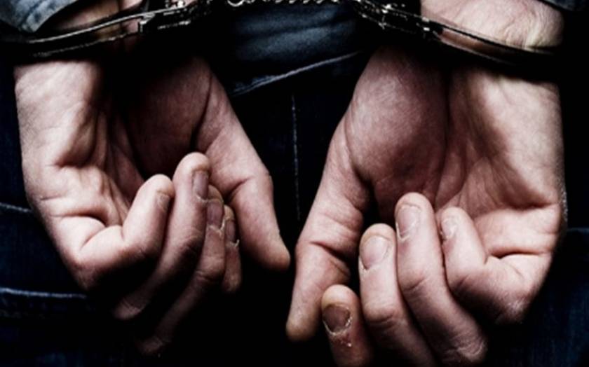 Τρίκαλα: Σε διαθεσιμότητα αστυνομικός που συνελήφθη με ηρωίνη