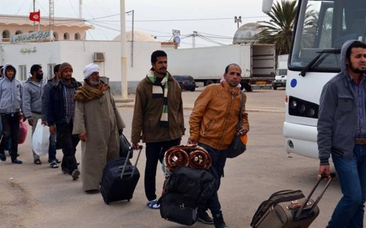 Άρον άρον εγκαταλείπουν τη Λιβύη οι Αιγύπτιοι