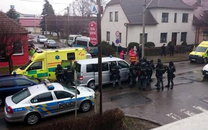 Τσεχία: Ψυχικά διαταραγμένος ήταν ο δράστης της επίθεσης σε εστιατόριο