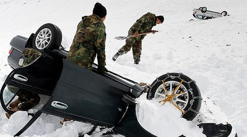 Αφγανιστάν: Πάνω από 125 νεκροί από χιονοστιβάδες και κατολισθήσεις (pics) 