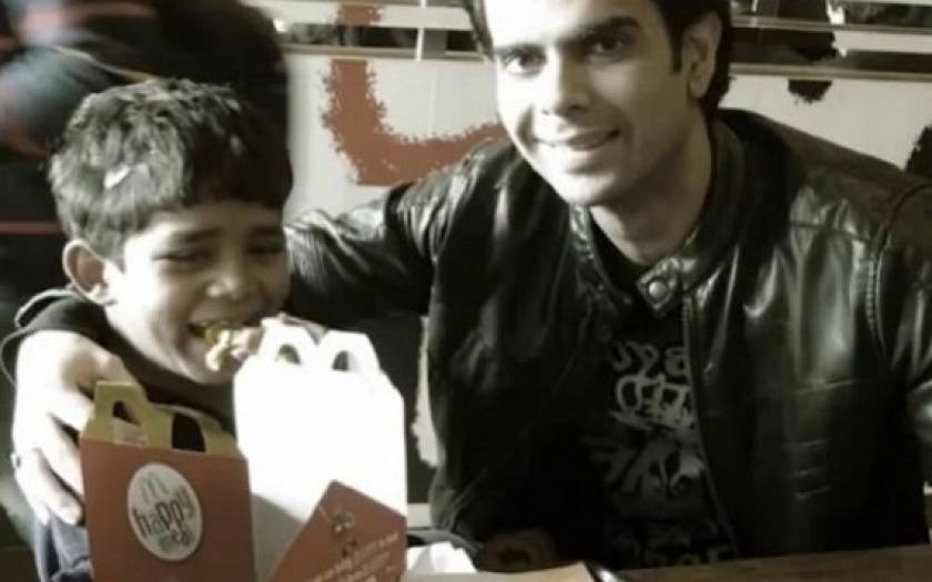 Η αντίδραση ενός φτωχού αγοριού που τρώει για πρώτη φορά «fast food»! (Video)