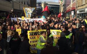 Βρετανία: Ογκώδης η διαδήλωση κατά της Pegida