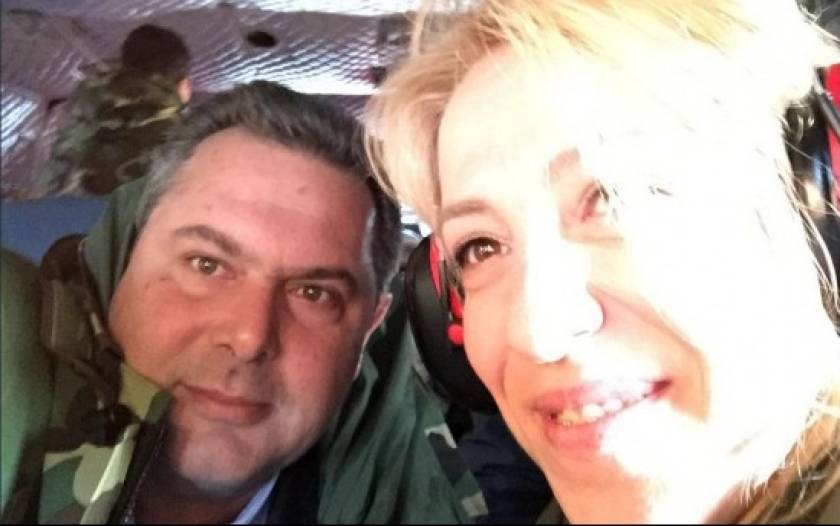 H selfie Καμμένου - Δούρου μέσα σε C-130 (photo)