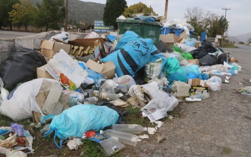 Τρίπολη: Η περιφέρεια Πελοποννήσου ανέλαβε ν' απομακρύνει τα σκουπίδια
