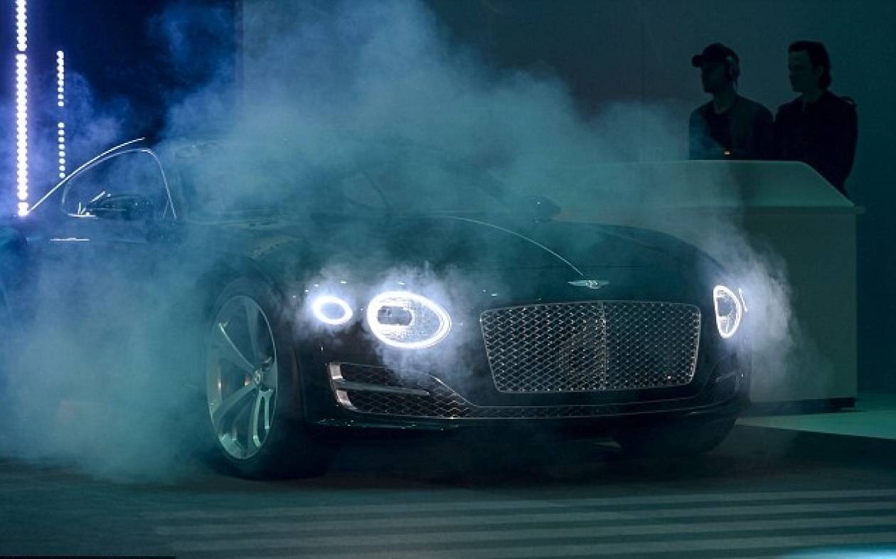 Τι οδηγάει ο 007; Και πάλι Bentley (photos)