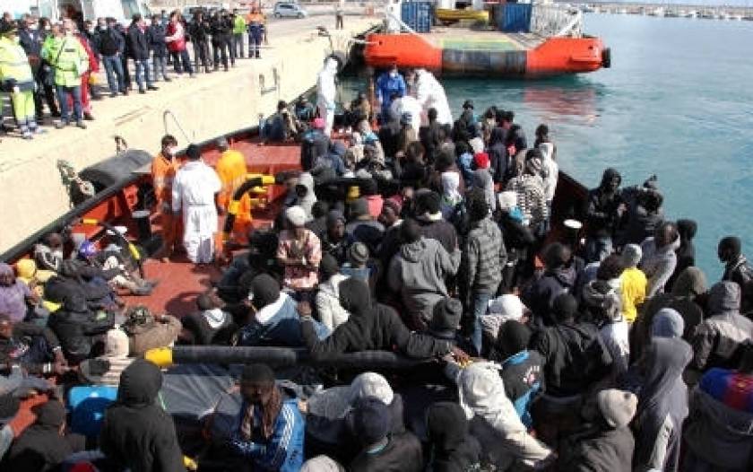 Ιταλία: Δέκα μετανάστες νεκροί από ανατροπή σκάφους
