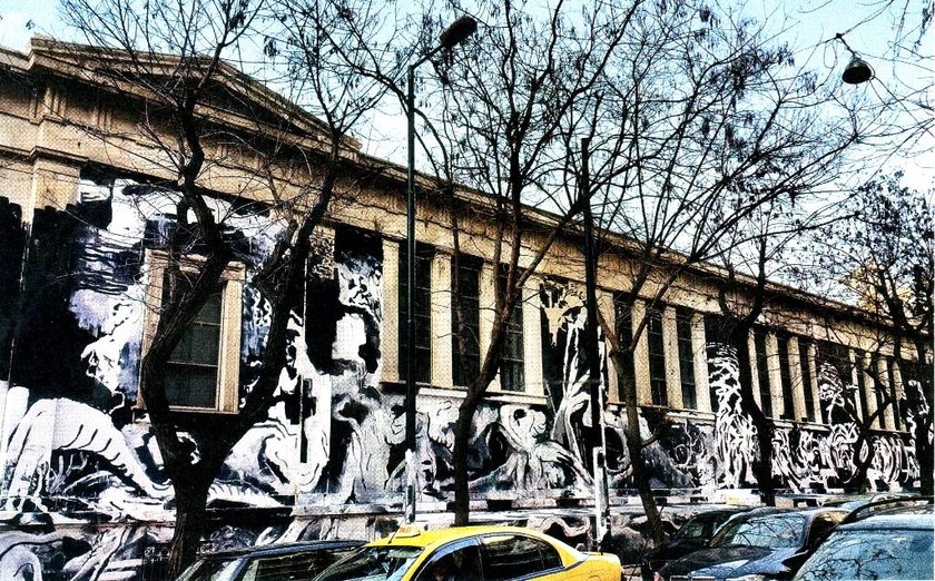 Το ιστορικό κτήριο του Πολυτεχνείου γέμισε με γκράφιτι (photo)