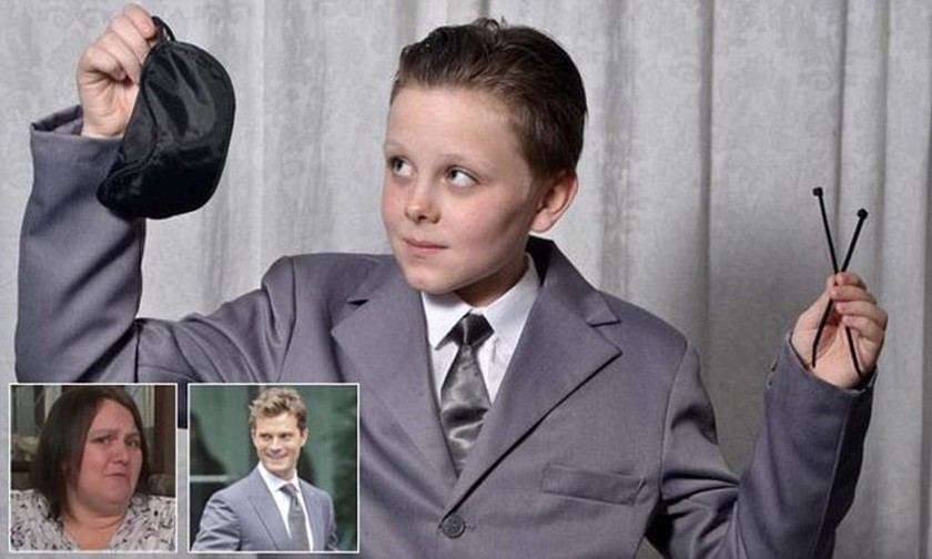 Βρετανία: 11χρονος πήγε σε σχολική γιορτή ντυμένος... «50 αποχρώσεις του γκρι»
