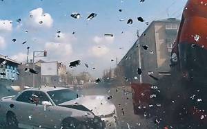Συγκλονιστικά ατυχήματα στη Ρωσία (Video)