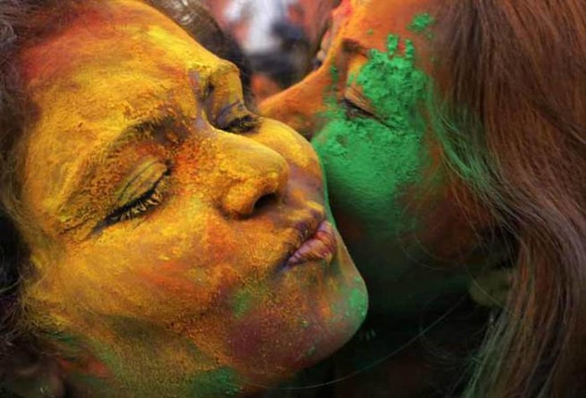 Holi Festival στην Ινδία με πολύ πολύ χρώμα (photos)