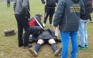 Φάρσαλα: Κινδύνεψε ποδοσφαιριστής - Με καθυστέρηση έφθασε το ασθενοφόρο