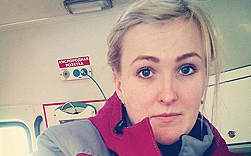 Ρωσία: 25χρονη τραυματιοφορέας έβγαζε selfies με ετοιμοθάνατους (photos)