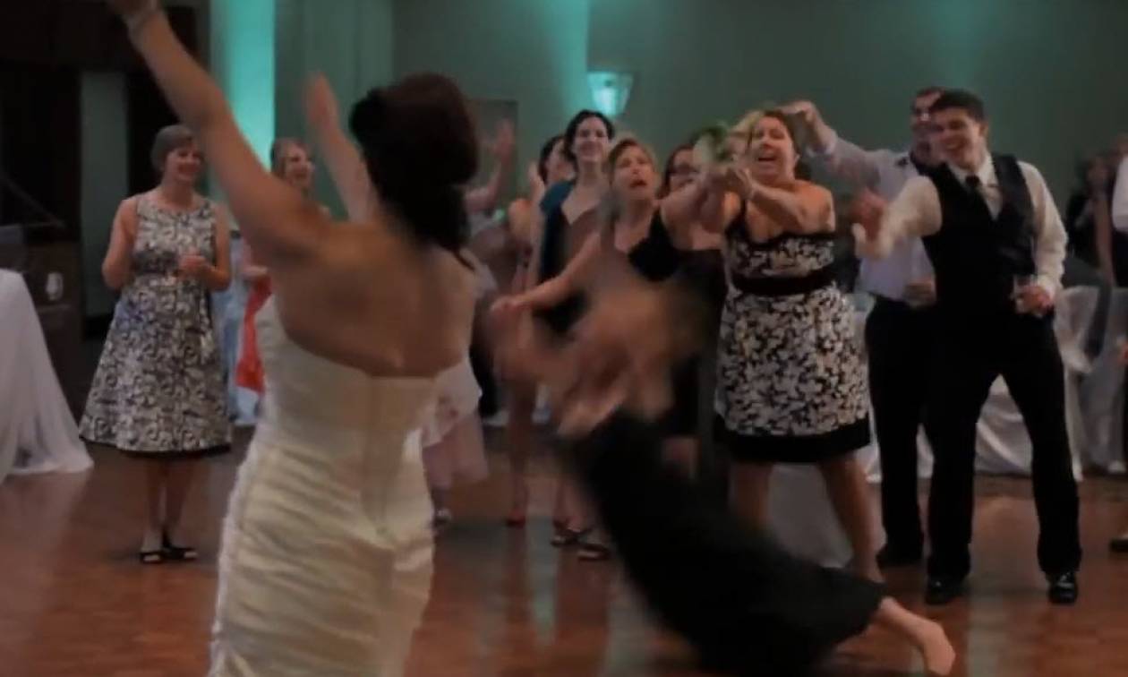 Όλα του γάμου… δύσκολα – Δείτε τις πιο αστείες στιγμές από γάμους (video)