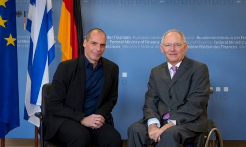 Γερμανικό ΥΠΟΙΚ: Οι σχέσεις Σόιμπλε - Βαρουφάκη είναι καλύτερες από όσο νομίζετε