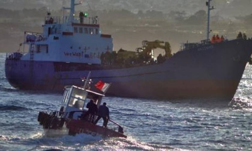 Τουρκία: Η ακτοφυλακή άνοιξε πυρ κατά πλοίου με μετανάστες