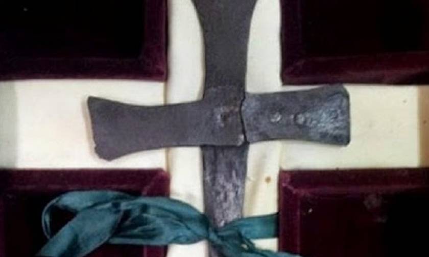 Γρεβενά: O σιδερένιος σταυρός Αγ. Κοσμά του Αιτωλού