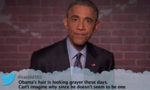 Ο Μπαράκ Ομπάμα διαβάζει κακίες που γράφουν γι' αυτόν στο Twitter (Video)