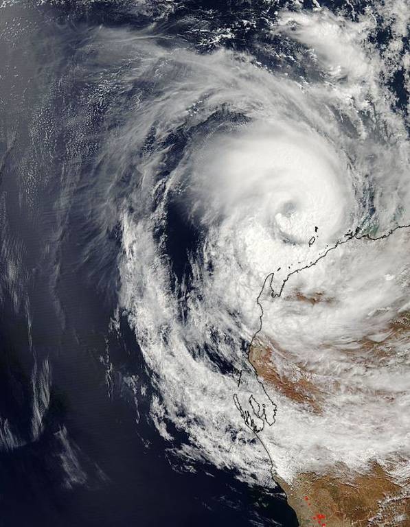 Οι κυκλώνες από τις φωτογραφίες της NASA (photos)