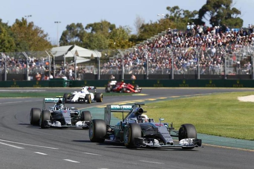 F1 Αυστραλία: Ο Hamilton κερδίζει και στις δύο πλευρές του κόσμου