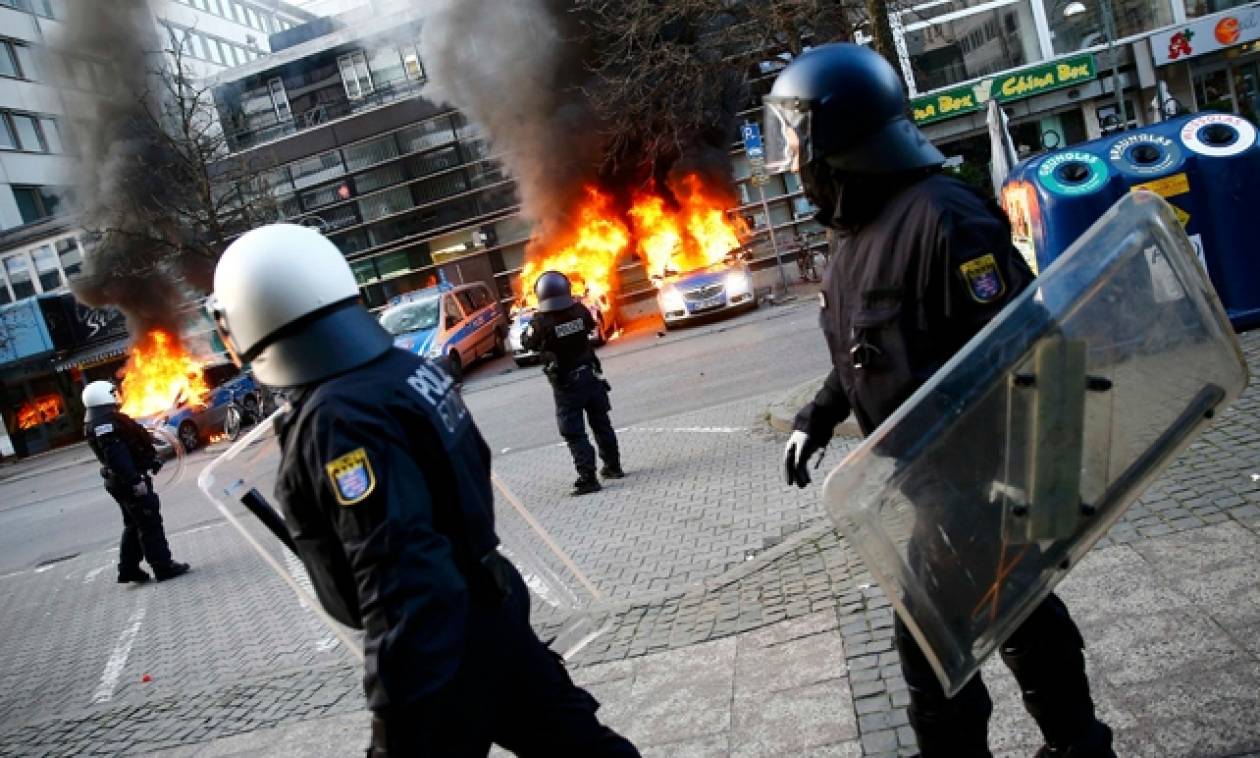 Δείτε LIVE: Επεισόδια στη Φρανκφούρτη στις συγκεντρώσεις κατά της ΕΚΤ