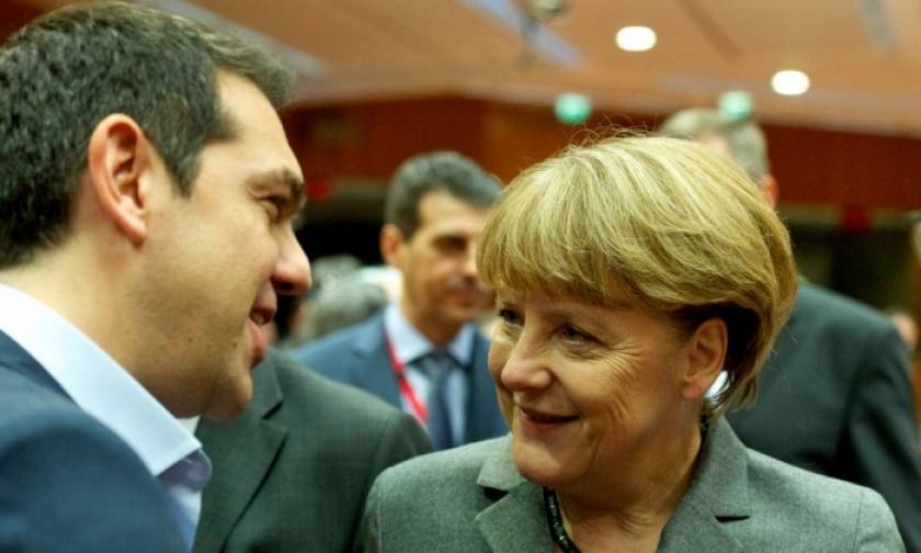 Bloomberg: Έτοιμη για συμβιβασμό με την Ελλάδα η Μέρκελ