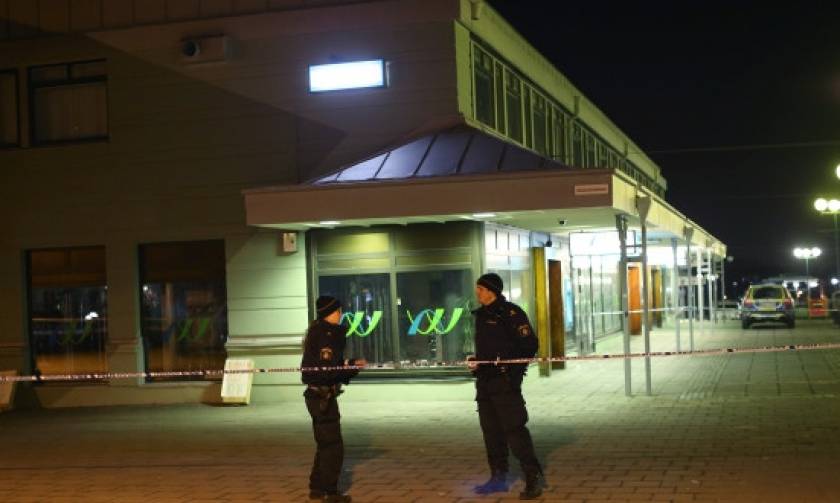 Συμμορίες σπέρνουν τον τρόμο σε εστιατόριο του Γκέτεμποργκ