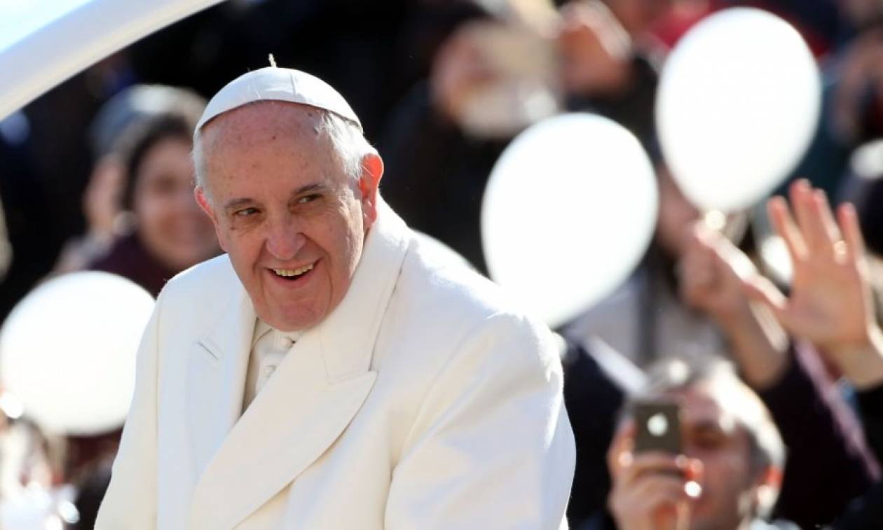 Πάπας Φραγκίσκος: Όποιος επιλέγει την οδό του κακού κλέβει την ελευθερία μας