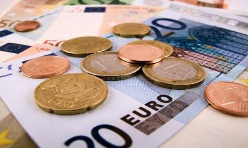 Στα 654 ευρώ τον Σεπτέμβριο ο κατώτατος μισθός