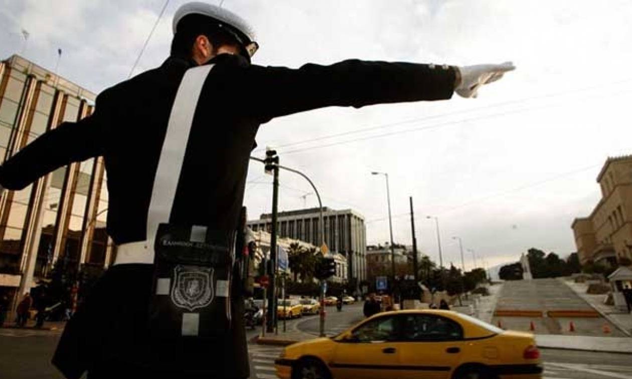 Κυκλοφοριακές ρυθμίσεις την Τρίτη και Τετάρτη στην Αθήνα λόγω παρελάσεων