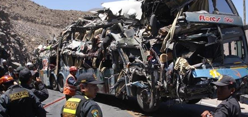 Σαράντα νεκροί σε καραμπόλα λεωφορείων στο Περού
