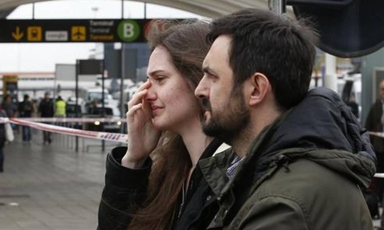 Πτώση αεροπλάνου: Θλίψη στα αεροδρόμια της Βαρκελώνης και του Ντίσελντορφ (video)