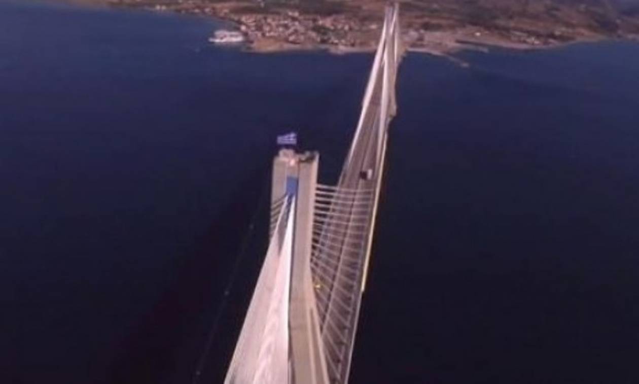 Το βίντεο από τη γέφυρα του Ρίου Αντιρρίου που κάνει θραύση στο διαδίκτυο