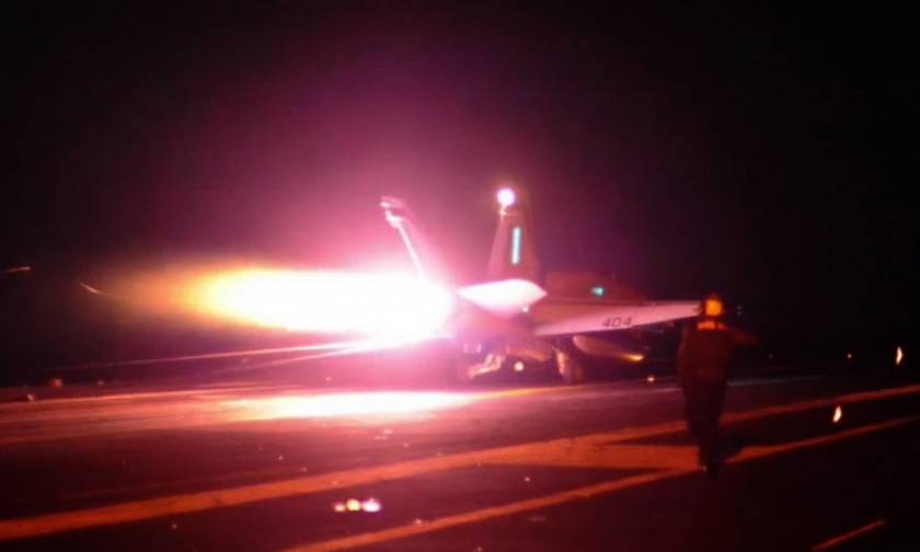 Χτύπημα κατά του Ισλαμικού κράτος – Αεροσκάφη των ΗΠΑ βομβαρδίζουν το Τικρίτ