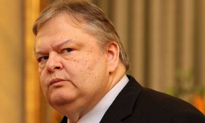 PASOK's Venizelos lashes out at government