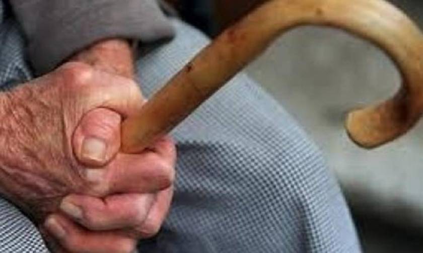 Καλαμάτα: Άγνωστοι χτύπησαν και λήστεψαν ηλικιωμένους