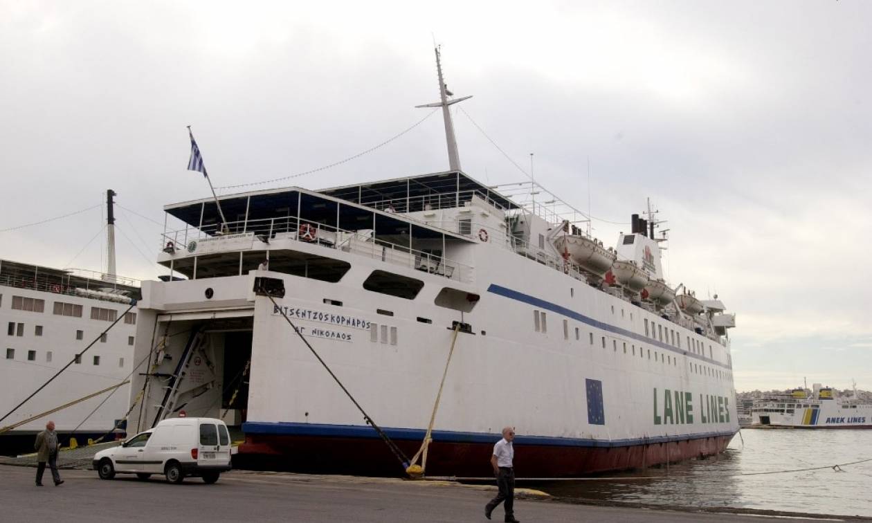 Αναχώρησε από το λιμάνι της Κάσου το «Βιτσέντζος Κορνάρος»
