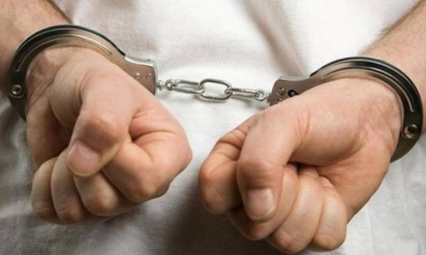 Ηράκλειο: Σύλληψη 50χρονου με πλήθος βεγγαλικών